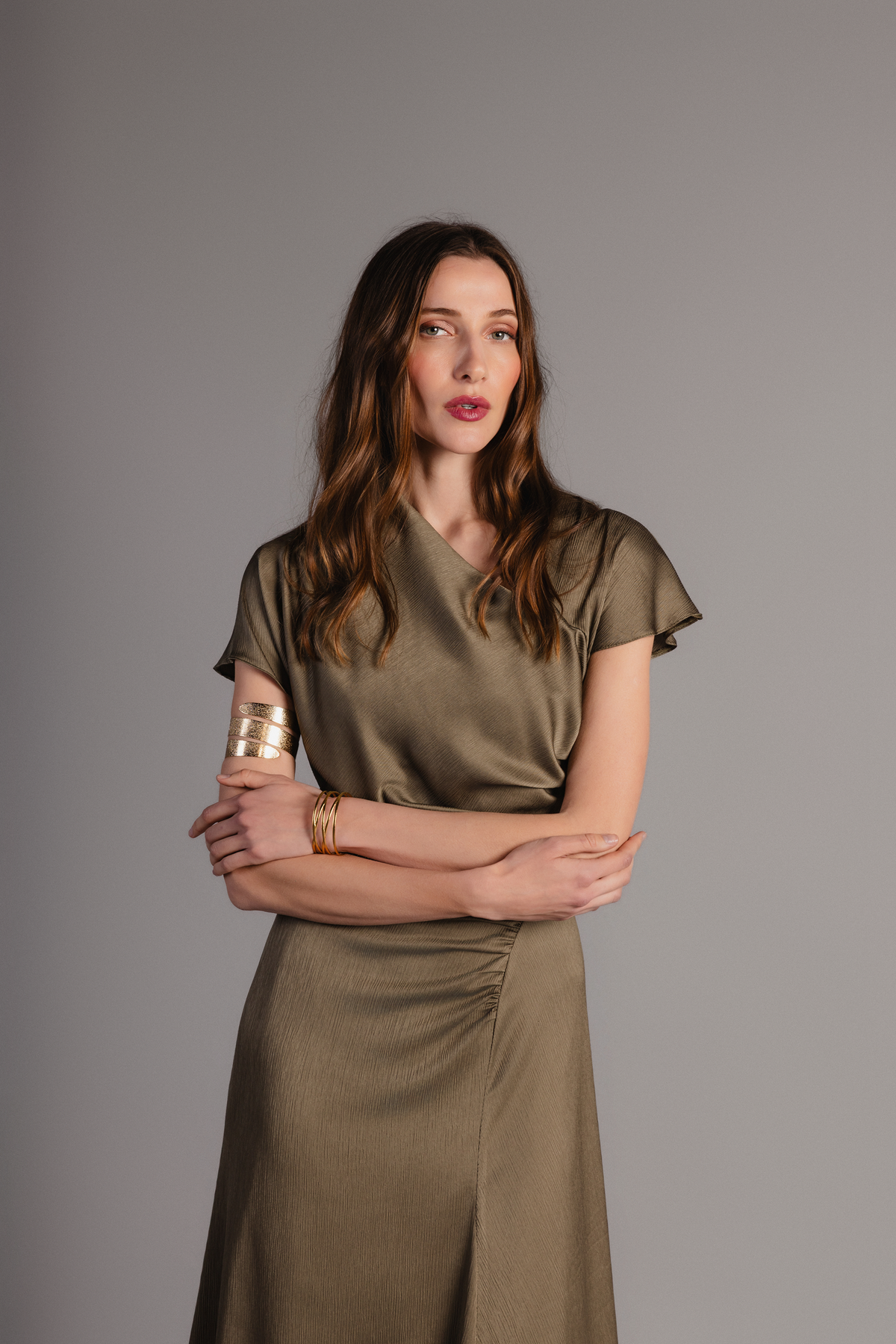 VESTIDO BASTET | ELEGANCIA MINIMALISTA