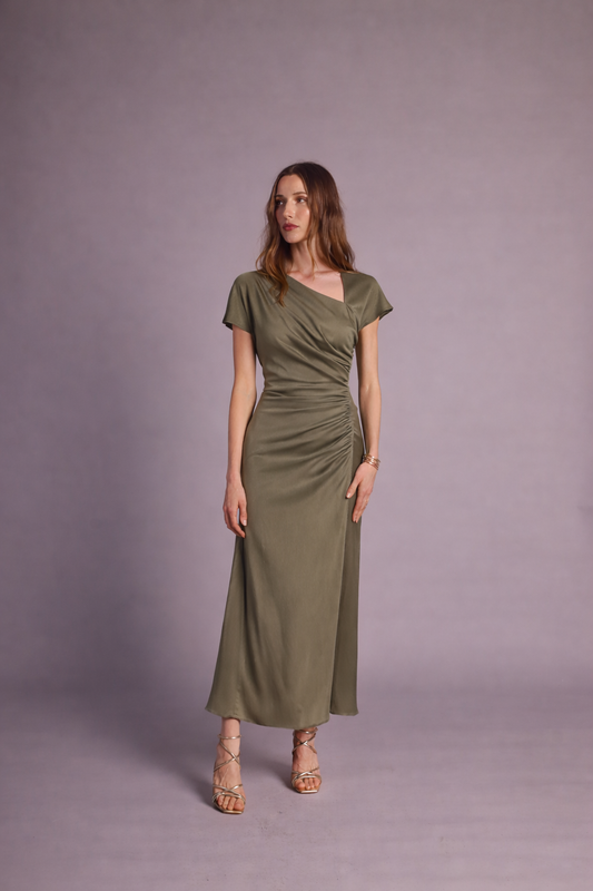 VESTIDO BASTET | ELEGANCIA MINIMALISTA